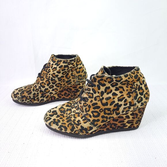 Qupid Wedge Booties Leopard Print Lace Up Ankle Boots Shoes Womens Size 6 - Picture 3 of 5